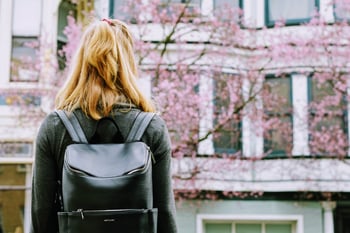 [Tourisme] Booking, Expedia… Comment éviter les intermédiaires ?